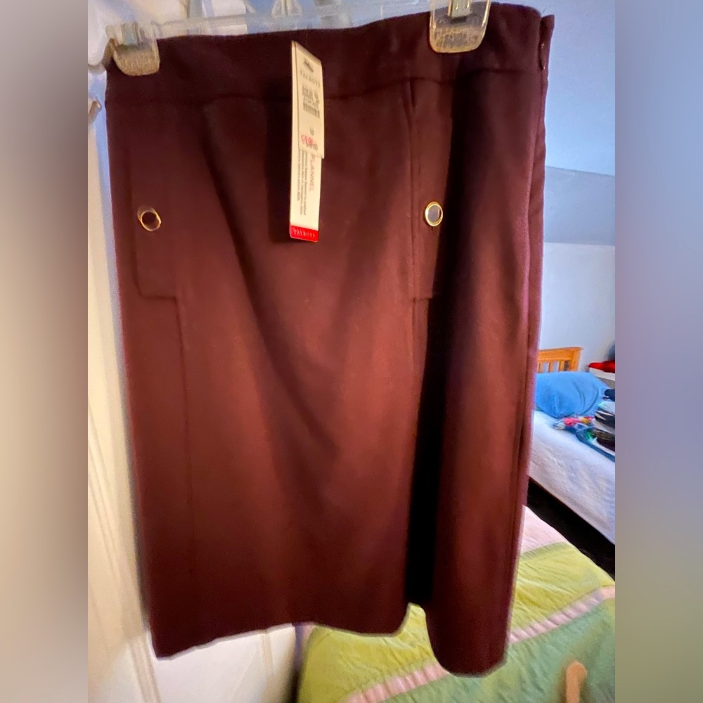Talbots burgundy Italian flannel skirt, side zipper, size 10. Never worn